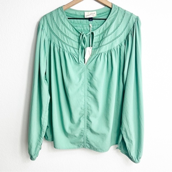 UNIVERSAL THREAD WOMEN'S GREEN LONG SLEEVE BLOUSE SIZE LARGE BRAND NEW - Picture 2 of 8